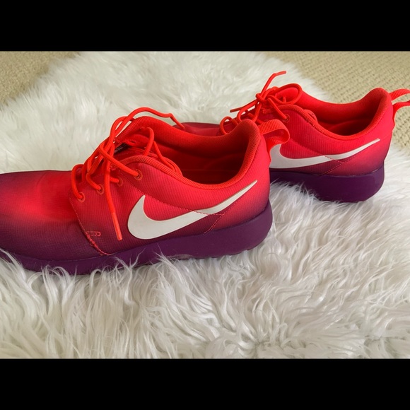 Nike | Roshe Run Sneakers - Picture 5 of 7